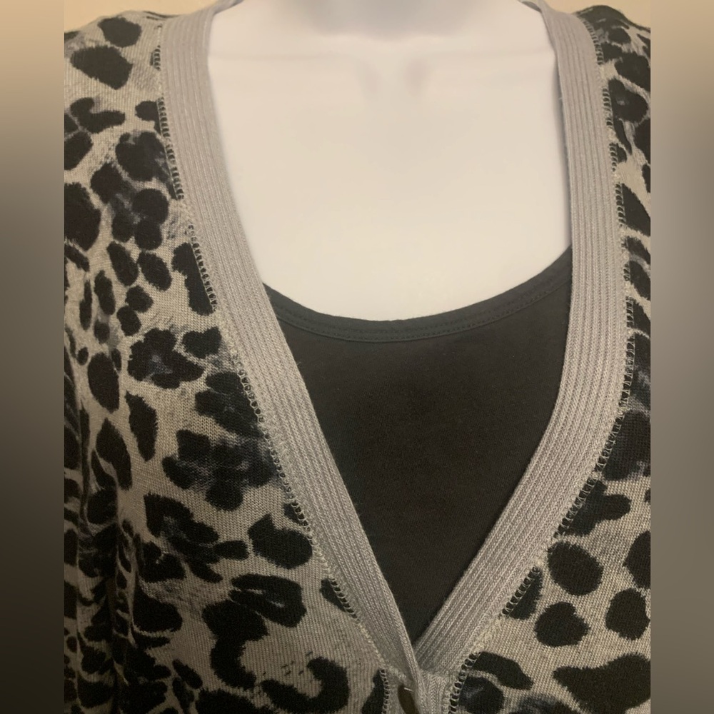 NWOT Zenana Black and Gray Animal Print Lightweight Cardigan Sz Large - Picture 6 of 13